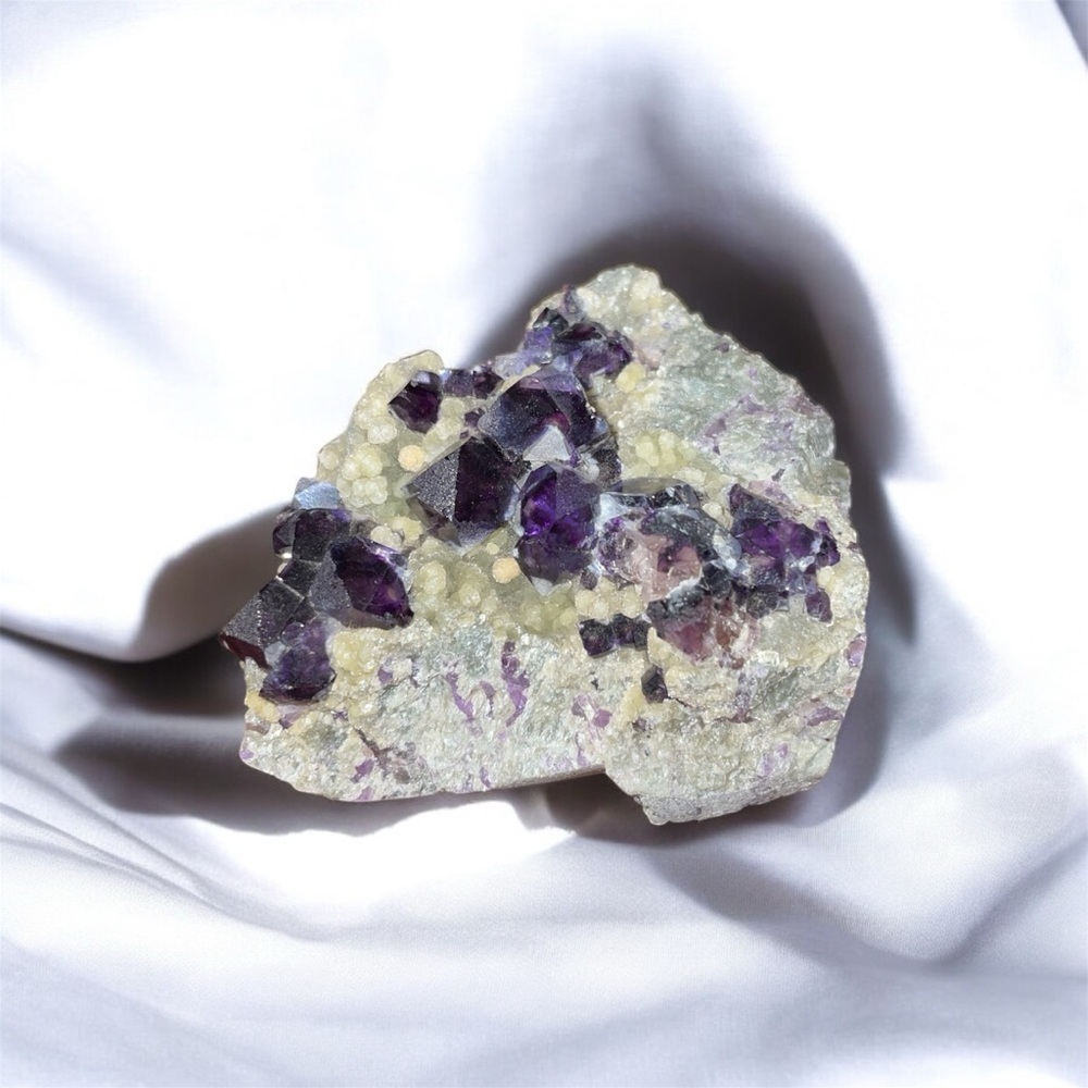 Chinese Cubic Purple Fluorite Crystal Gemstone